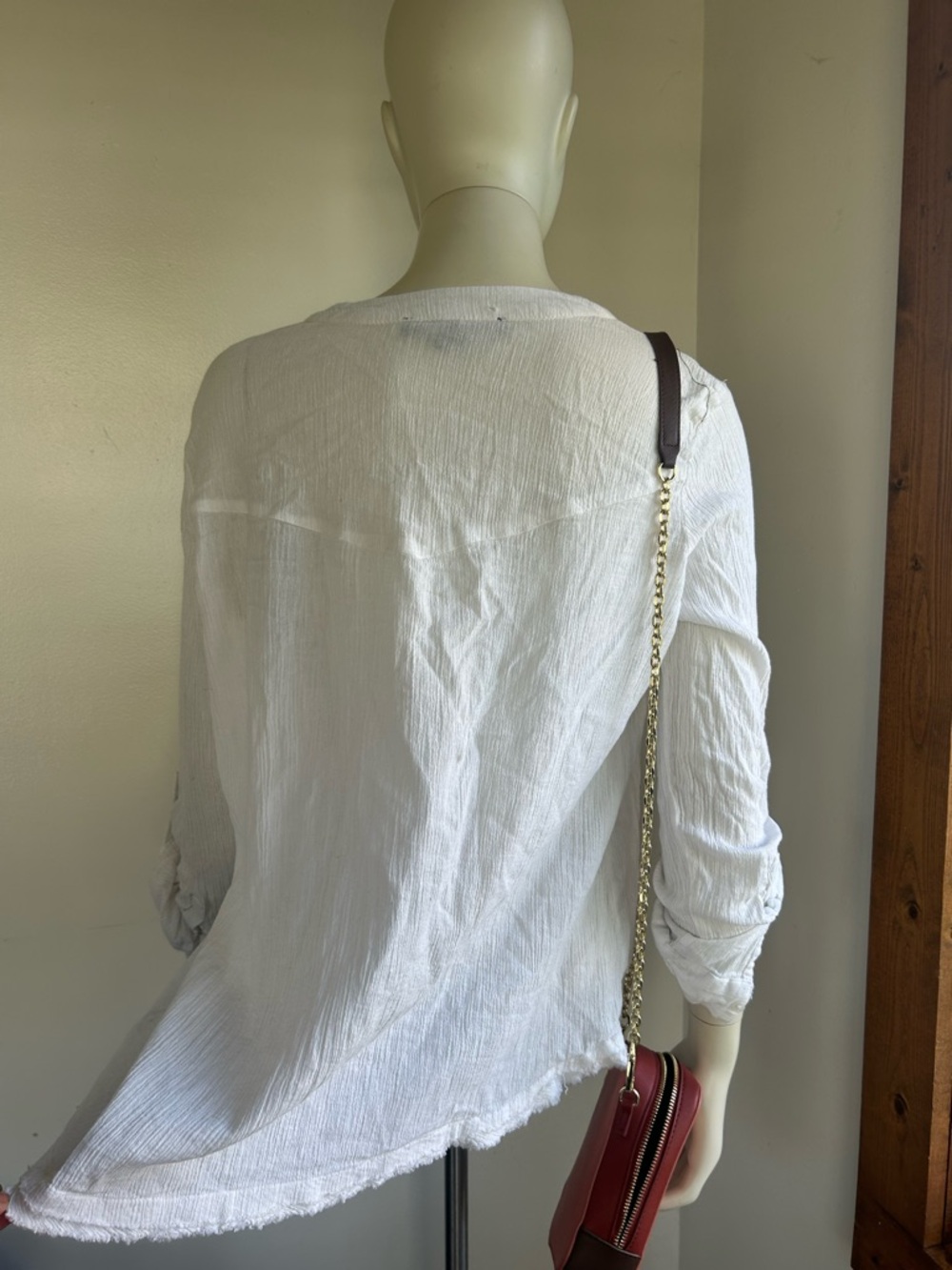 Mandolin l White Gauze V-Neck Button Front Women’s Top - Picture 5 of 7